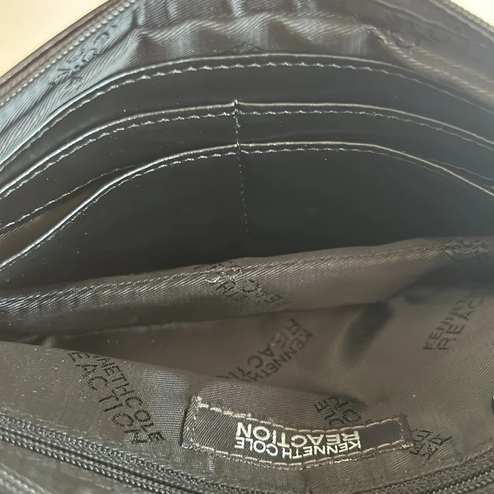Kenneth Cole Reaction Clutch Wristlet in Black